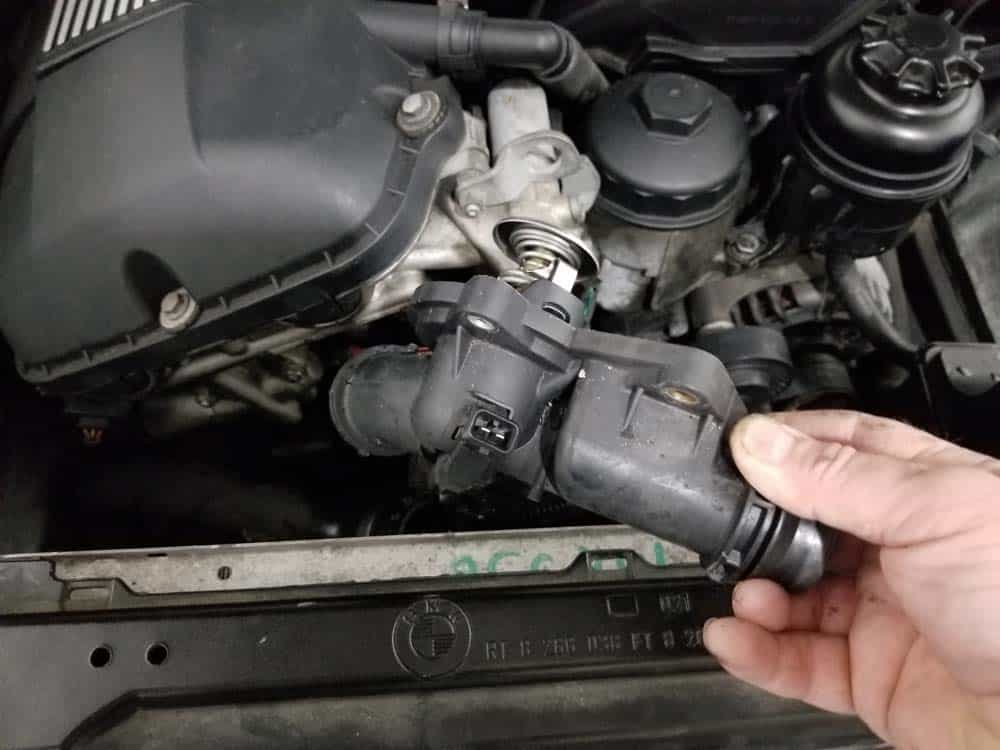 See P338E repair manual